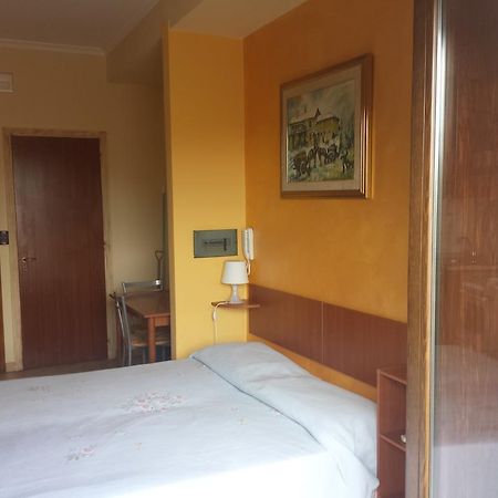 Appartamenti Centrali Giardini Naxos Szoba fotó